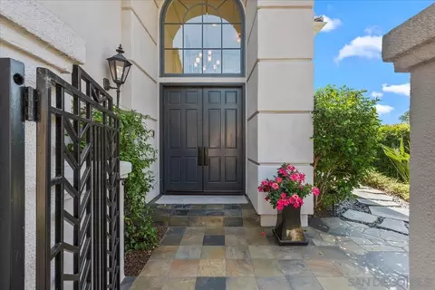 Entry Way - 1601 Starling Ct, Carlsbad, CA 92011 photo 1 of 2