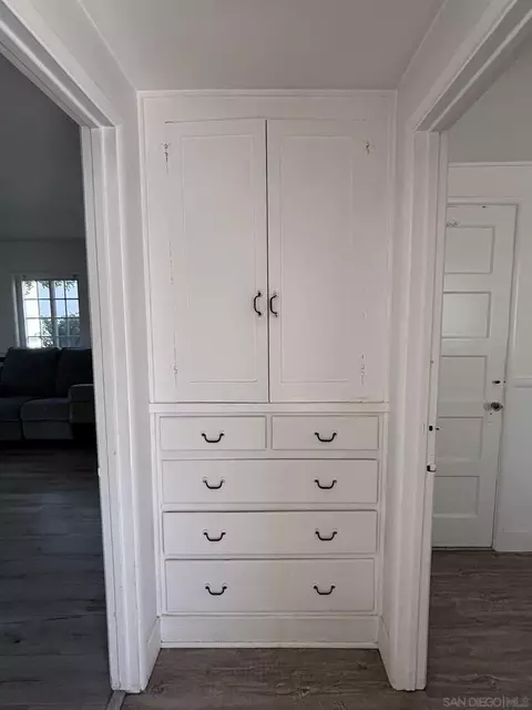 Entry Way - 1144 Thompson Ave, Glendale, CA 91201 photo 1 of 1