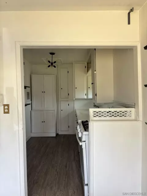 Kitchen - 1144 Thompson Ave, Glendale, CA 91201 photo 2 of 2