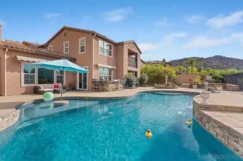 Exterior - 2713 Vistamonte, Escondido, CA 92027 photo 13 of 18