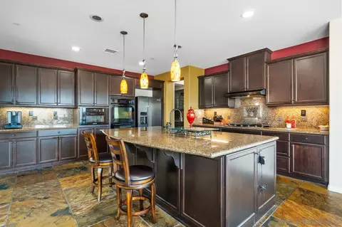 Kitchen - 2713 Vistamonte, Escondido, CA 92027 photo 4 of 5