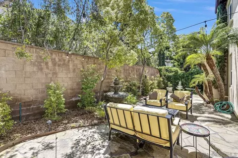 Exterior - 86 Canyoncrest, Irvine, CA 92603 photo 4 of 10