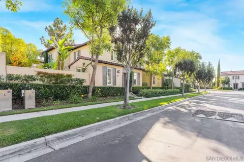 Exterior - 86 Canyoncrest, Irvine, CA 92603 photo 3 of 10