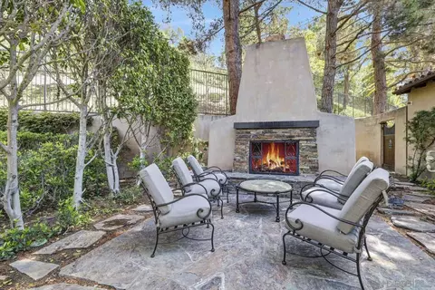 Exterior - 86 Canyoncrest, Irvine, CA 92603 photo 10 of 10