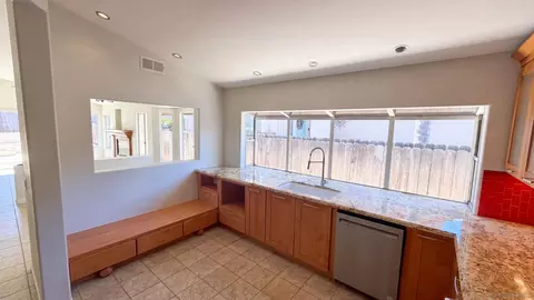 Kitchen - 1827 Corte Amarillo, Oceanside, CA 92056 photo 2 of 2
