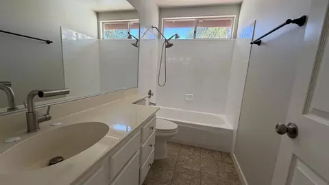 Bath - 1827 Corte Amarillo, Oceanside, CA 92056 photo 3 of 3