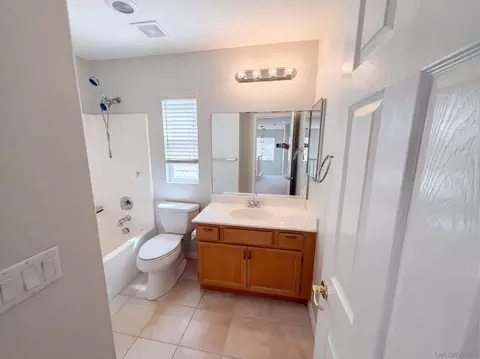 Bath - 595 Dundee, San Marcos, CA 92069 photo 2 of 3