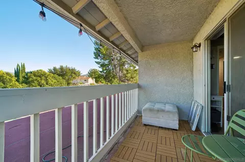 Exterior - 45630 Rainbow Canyon Rd, Temecula, CA 92592 photo 5 of 7