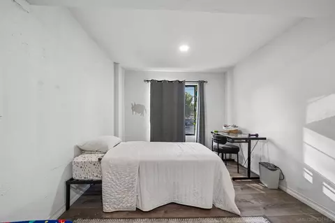 Bedroom - 45630 Rainbow Canyon Rd, Temecula, CA 92592 photo 4 of 4