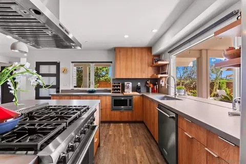 Kitchen - 154 Phoebe St, Encinitas, CA 92024 photo 3 of 6