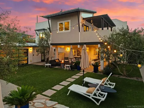 Exterior - 154 Phoebe St, Encinitas, CA 92024 photo 1 of 18