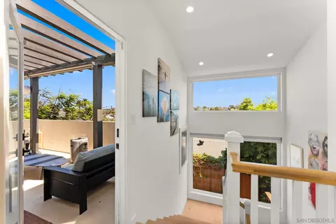 Entry Way - 154 Phoebe St, Encinitas, CA 92024 photo 1 of 1