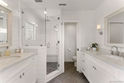 Bath - 154 Phoebe St, Encinitas, CA 92024 photo 8 of 11