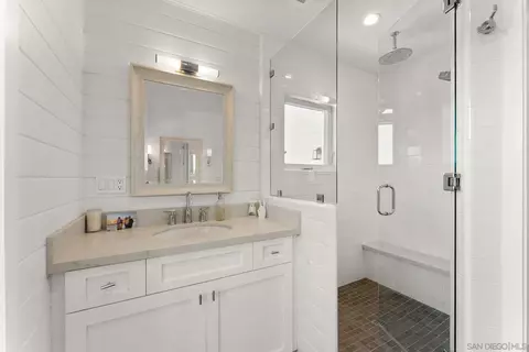 Bath - 154 Phoebe St, Encinitas, CA 92024 photo 9 of 11