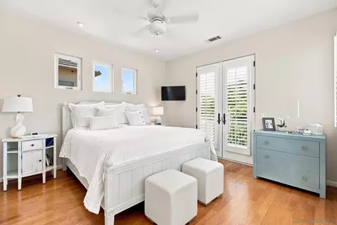 Bedroom - 211 I Ave, Coronado, CA 92118 photo 3 of 6