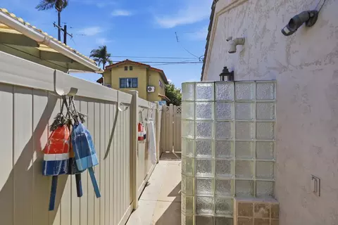 Exterior - 211 I Ave, Coronado, CA 92118 photo 8 of 8