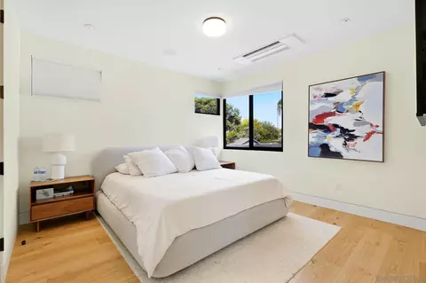 Bedroom - 7429 Draper Ave, La Jolla, CA 92037 photo 5 of 7