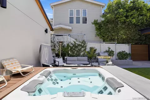 Exterior - 7429 Draper Ave, La Jolla, CA 92037 photo 7 of 14