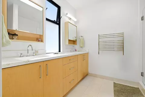 Bath - 7429 Draper Ave, La Jolla, CA 92037 photo 1 of 7