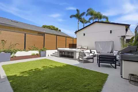 Exterior - 7429 Draper Ave, La Jolla, CA 92037 photo 9 of 14