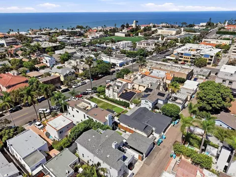 View/Area - 7429 Draper Ave, La Jolla, CA 92037 photo 3 of 6