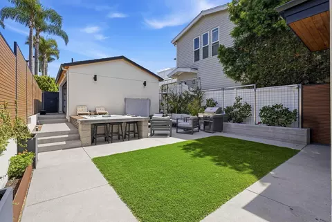 Exterior - 7429 Draper Ave, La Jolla, CA 92037 photo 5 of 14