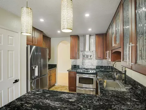 Kitchen - 3517 Cameo #87, Oceanside, CA 92056 photo 5 of 6