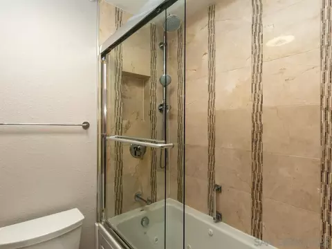 Bath - 3517 Cameo #87, Oceanside, CA 92056 photo 2 of 4