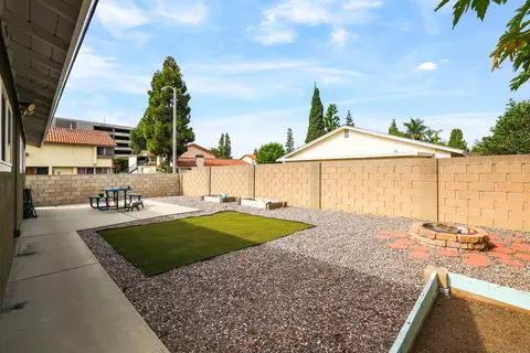 Exterior - 335 Santa Barbara St, Placentia, CA 92870 photo 5 of 8