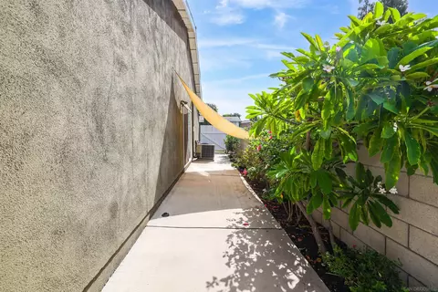 Exterior - 335 Santa Barbara St, Placentia, CA 92870 photo 2 of 8