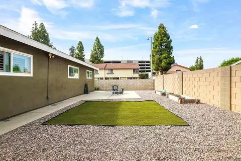 Exterior - 335 Santa Barbara St, Placentia, CA 92870 photo 6 of 8