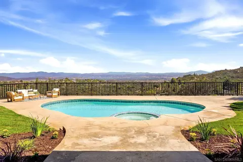 Exterior - 16747 Highway 67, Ramona, CA 92065 photo 6 of 10
