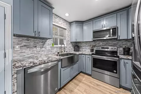 Kitchen - 8445 Graves Ave #26, Santee, CA 92071 photo 3 of 6
