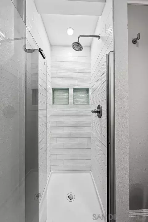Bath - 8445 Graves Ave #26, Santee, CA 92071 photo 2 of 3