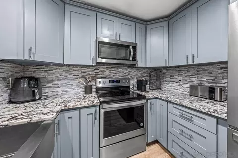 Kitchen - 8445 Graves Ave #26, Santee, CA 92071 photo 4 of 6