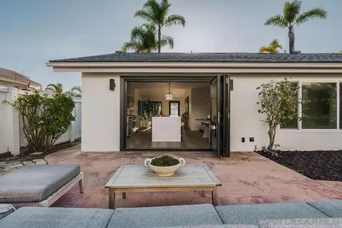 Exterior - 241 Rodney, Encinitas, CA 92024 photo 3 of 14