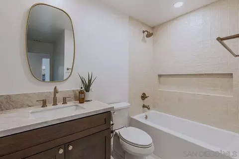 Bath - 241 Rodney, Encinitas, CA 92024 photo 5 of 5