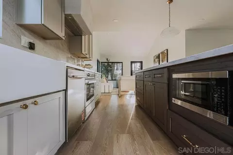 Kitchen - 241 Rodney, Encinitas, CA 92024 photo 8 of 15