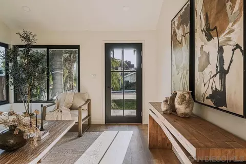 Entry Way - 241 Rodney, Encinitas, CA 92024 photo 2 of 5