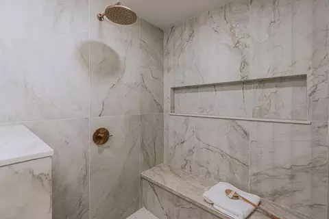 Bath - 241 Rodney, Encinitas, CA 92024 photo 3 of 5