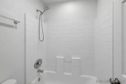 Bath - 1846 Rouge, Chula Vista, CA 91913 photo 4 of 5