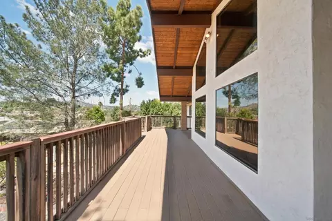 Exterior - 3537 Ybarra Rd, Spring Valley, CA 91978 photo 6 of 14