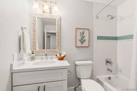Bath - 14897 Morningside, Poway, CA 92064 photo 2 of 4