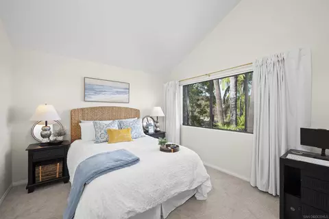 Bedroom - 13848 Jamul Dr, Jamul, CA 91935 photo 2 of 2