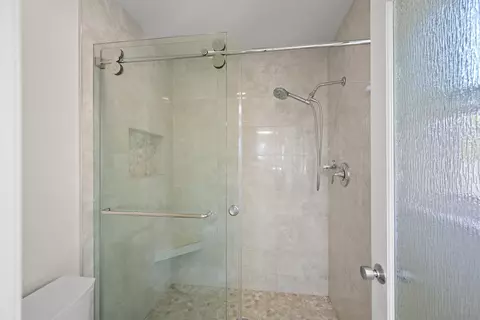 Bath - 13848 Jamul Dr, Jamul, CA 91935 photo 4 of 5