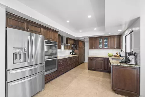 Kitchen - 13848 Jamul Dr, Jamul, CA 91935 photo 1 of 3