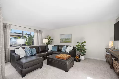 Living - 13848 Jamul Dr, Jamul, CA 91935 photo 2 of 2