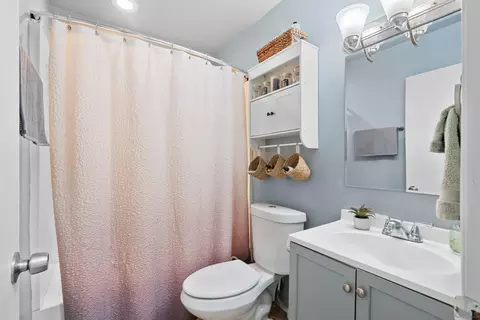 Bath - 12156 Wintergreen Dr #1, Lakeside, CA 92040 photo 1 of 1