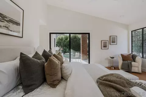 Bedroom - 1451 Ventana Dr, Escondido, CA 92029 photo 5 of 7