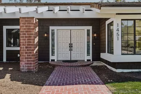 Exterior - 1451 Ventana Dr, Escondido, CA 92029 photo 2 of 14